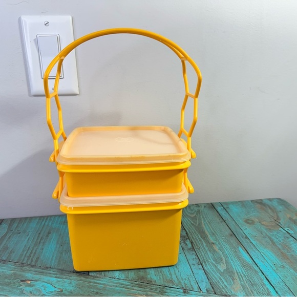 Vintage Tupperware Golden Harvest Sun Container Set, Square, 1674-6 - Picture 6 of 11